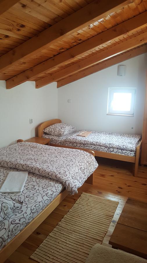 Pansion I Restoran ,, Pogled" Han Pijesak Exterior foto