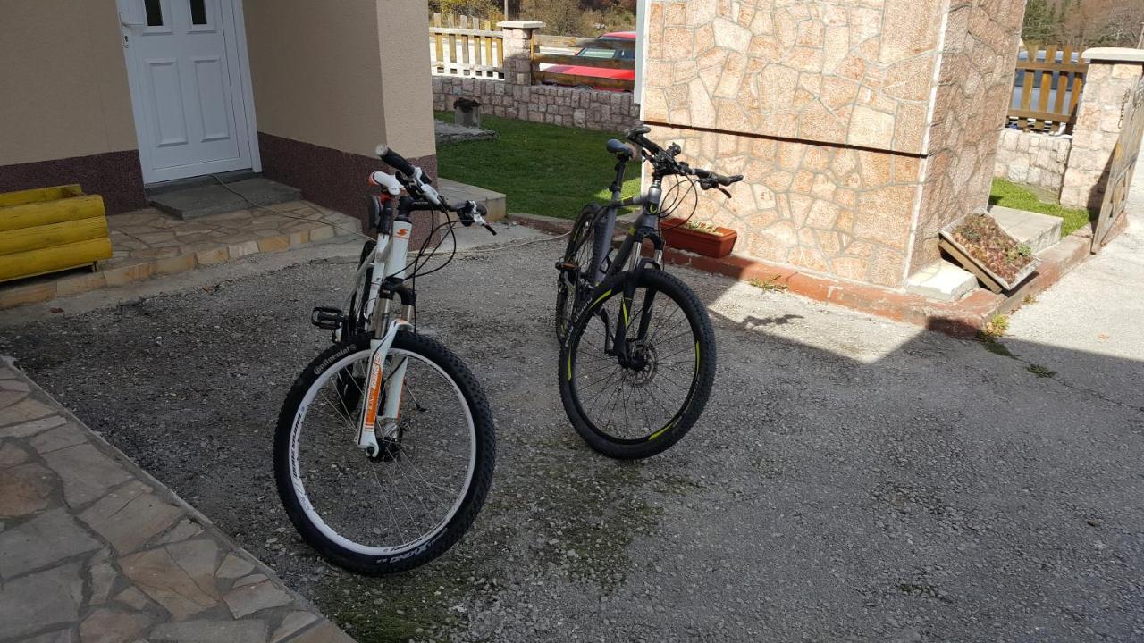 Pansion I Restoran ,, Pogled" Han Pijesak Exterior foto