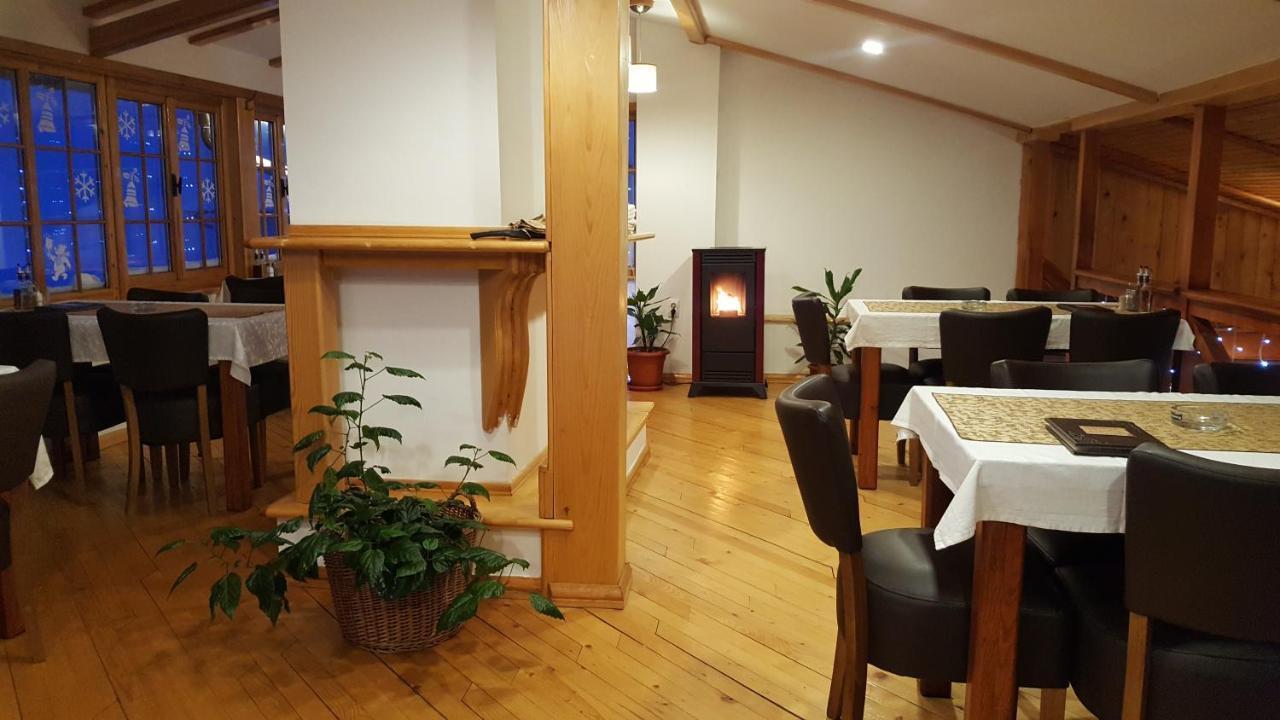 Pansion I Restoran ,, Pogled" Han Pijesak Exterior foto