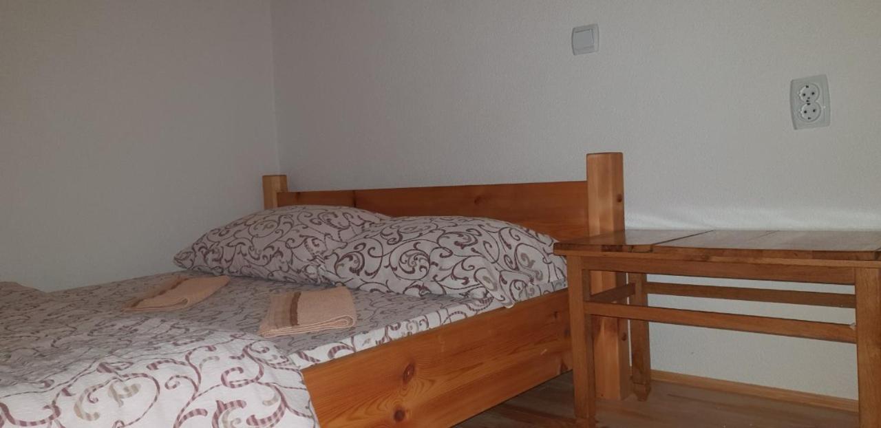 Pansion I Restoran ,, Pogled" Han Pijesak Exterior foto