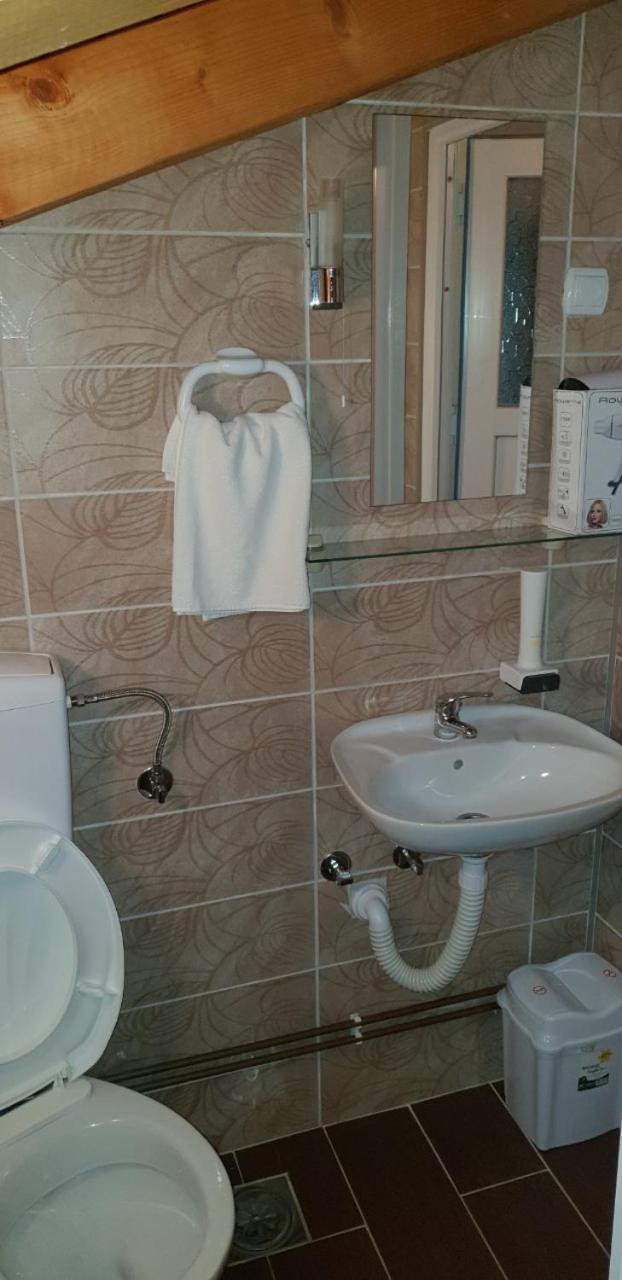 Pansion I Restoran ,, Pogled" Han Pijesak Exterior foto