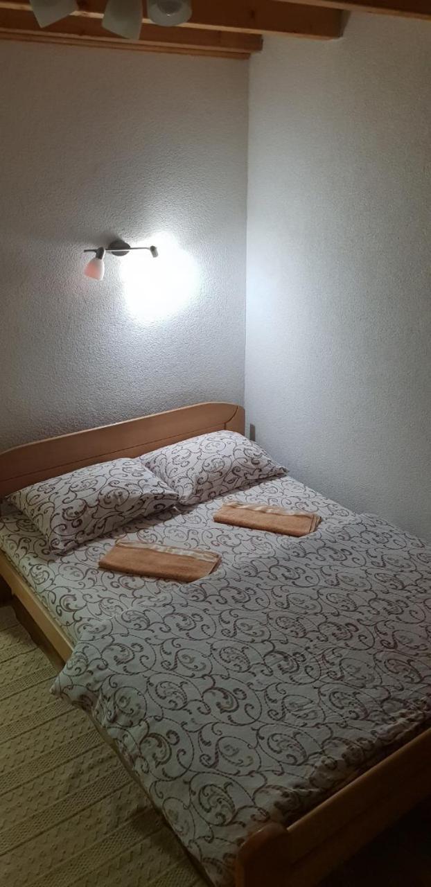 Pansion I Restoran ,, Pogled" Han Pijesak Exterior foto