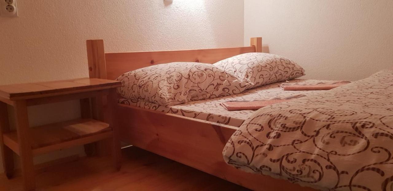 Pansion I Restoran ,, Pogled" Han Pijesak Exterior foto